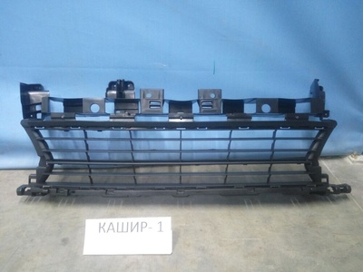 622543229R Решетка в бампер нижняя Renault Logan 2 2014-нв