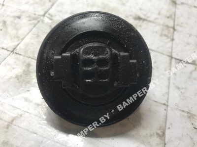 26103485 Пробка маслозаливная Volkswagen Golf 2002