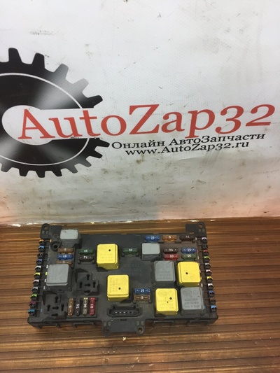 6395450401 Блок предохранителей Mercedes W639 Vito Viano Mercedes W639 Vito Viano 2003-2014