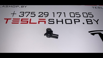 103676100A Датчик удара Tesla Model 3 2019 1036761-00-A