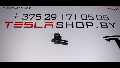 103676100A датчик удара нижний Tesla Model 3 2019 1036761-00-A