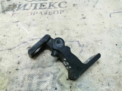 8K0831402b петля двери Audi A4 (B8) 2007-2015 2009/12