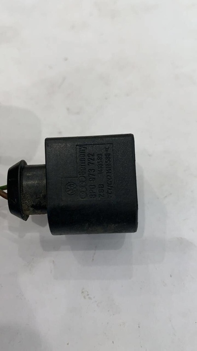 8p0973722 разъем Audi