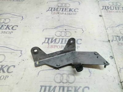3c0927335 кронштейн VW Passat (B6) 2005-2010 26.04.2006
