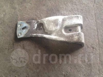 3c0821141 кронштейн крепления крыла VW Passat (B6) 2005-2010