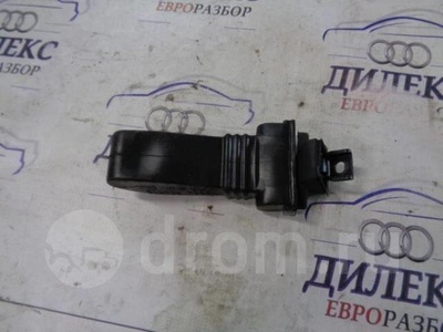 8K0837249C ограничитель двери Audi A4 (B8) 2007-2015 02.06.2008