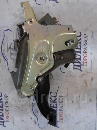 7L0721797C рычаг стояночного тормоза VW Touareg 2002-2010 2003