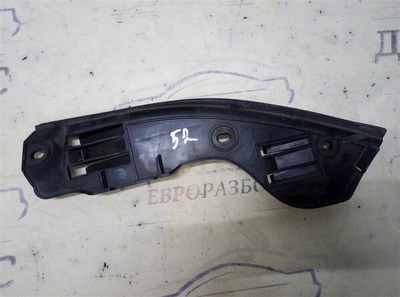 7L6807393B направляющая заднего бампера VW Touareg 2002-2010