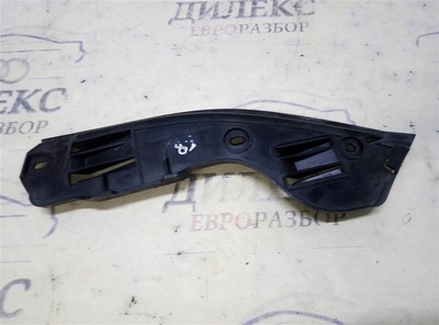 7L6807393B направляющая заднего бампера VW Touareg 2002-2010 2003