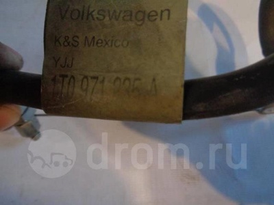 1T0971235A клемма аккумулятора минус VW Jetta 2005-2011 2006