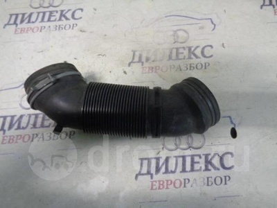 1K0129684L патрубок воздушного фильтра VW Passat (B6) 2005-2010 2010