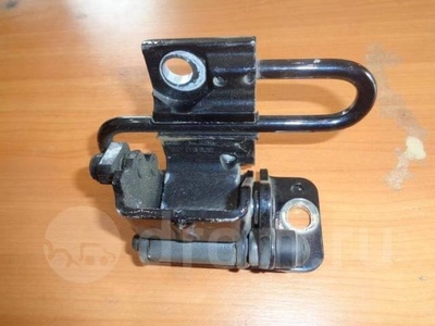 3c8833411a петля двери VW Passat (B6) 2005-2010 2010