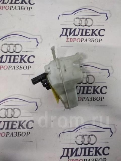 1K2611301C бачок главного тормозного цилиндра VW Golf V Variant 2003-2009 2009