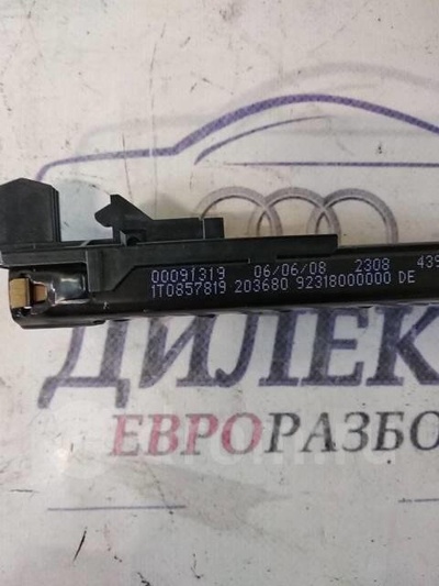1T0857819 механизм регулировки ремня безопасности VW Tiguan 2007-2011 2008