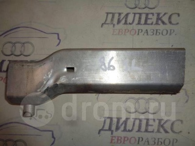 4B0807331E кронштейн усилителя заднего бампера Audi Allroad quattro 2000-2005 2003