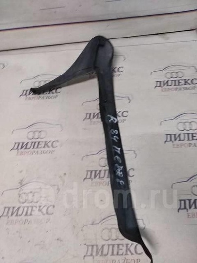 8k0821112 пыльник (кузов наружные) Audi A4 (B8) 2007-2015 2010