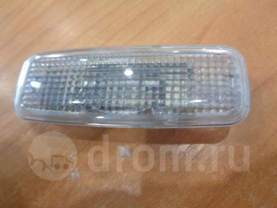 4d0947105a плафон салонный Audi A4 (B8) 2007-2015 2010