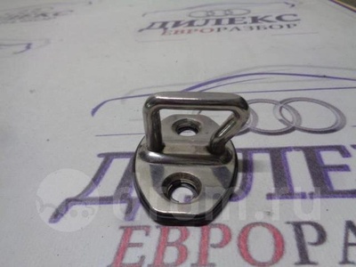3C0837033B ответная часть замка двери VW Tiguan 2007-2011 2008