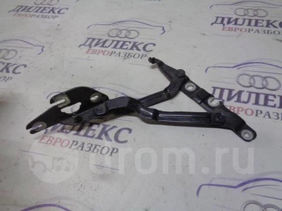 4B5827301E петля крышки багажника Audi A6 (C5) 1997-2004 2002
