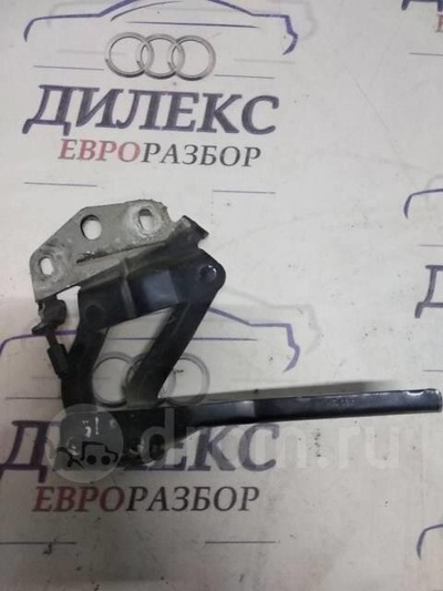 3c0823301e петля капота VW Passat (B6) 2005-2010