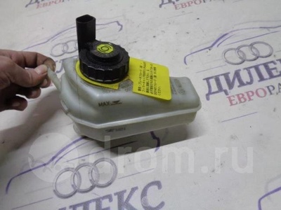 1K2611301C бачок главного тормозного цилиндра VW Jetta 2005-2011 2006
