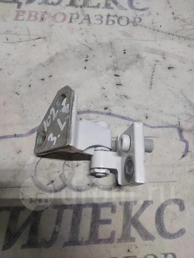 1K9833402E петля двери VW Golf VI 2009-2012 2011