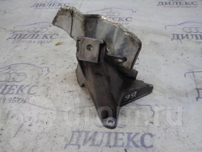 8e0199308d кронштейн двигателя Audi A4 (B7) 2004-2009 2008