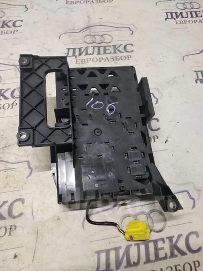 7l0937548 блок предохранителей VW Touareg 2002-2010 2005