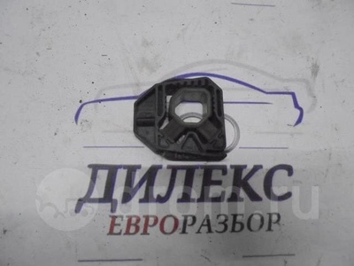 1K0121367d кронштейн радиатора VW Passat (B6) 2005-2010 2010