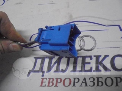 4f0937743d разъем Audi