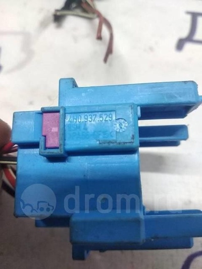 4H0937529 разъем Audi