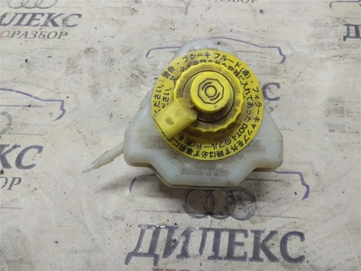 7L0611303 бачок главного тормозного цилиндра VW Touareg 2002-2010 2009