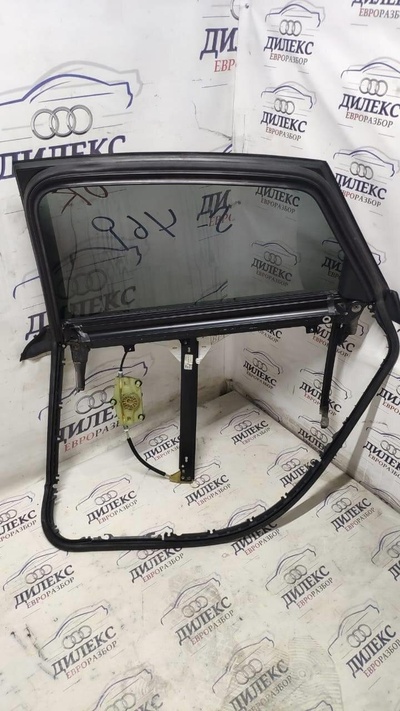 4F0839911B уплотнитель двери Audi A6 (C6 4F) 2004-2011 2009