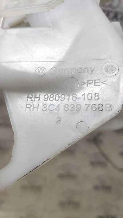 3c4839768b кронштейн замка двери VW Passat (B6) 2005-2010 2010