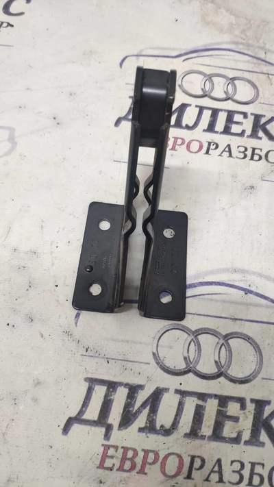 8E9886177 крепеж Audi A6 (C6 4F) 2004-2011