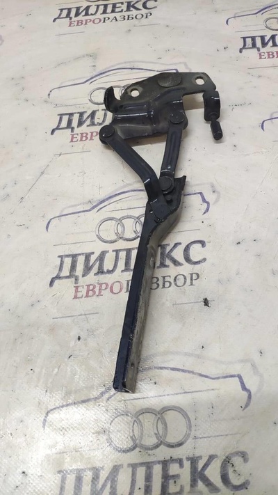 3C0823301D петля капота VW Passat (B6) 2005-2010