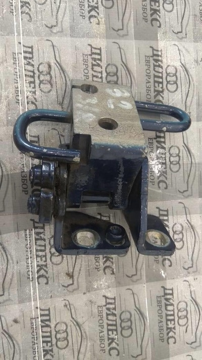 1K0831412M петля двери VW Jetta 2005-2011 2006