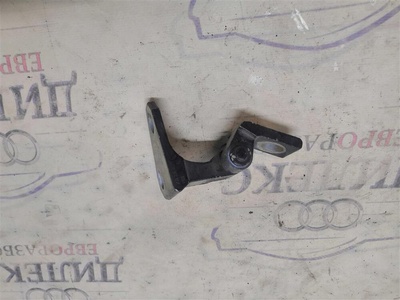 3C0831402D петля двери VW Passat (B6) 2005-2010 2008