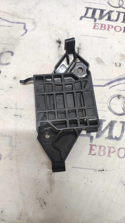 4F0857781 направляющая ремня безопасности Audi A6 (C6 4F) 2004-2011