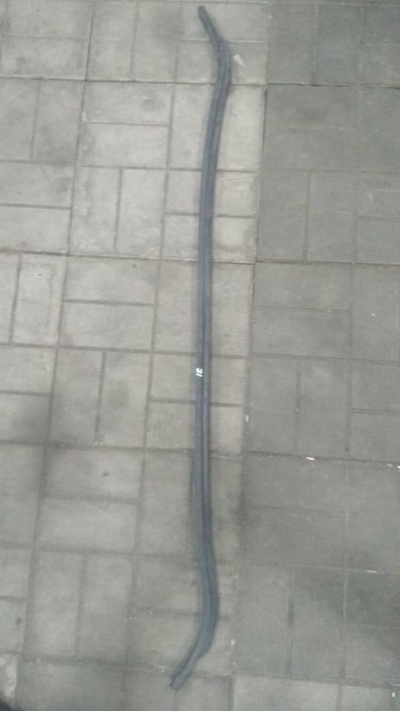 5M0823723A уплотнитель капота VW Golf V Plus 2005-2014