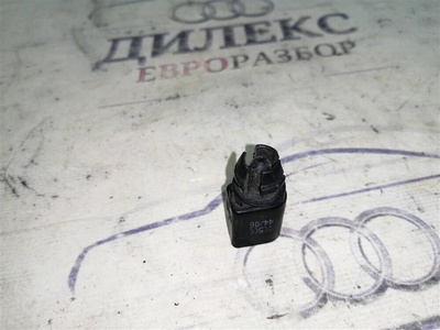 8z0820535 датчик температуры воздуха VW Passat (B6) 2005-2010