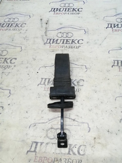 8K0839249C ограничитель двери Audi A4 (B8) 2007-2015 02.06.2008