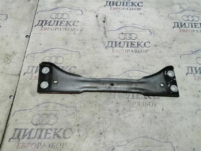 1k0802128c кронштейн кпп VW Touran 2010> 2011