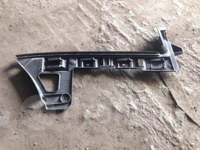 3c9807393 направляющая заднего бампера VW Passat (B6) 2005-2010