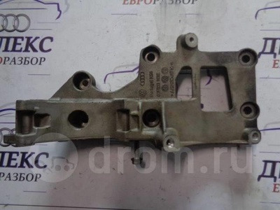 06F903143E кронштейн генератора VW Passat (B6) 2005-2010