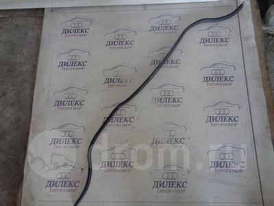 3C0823723 уплотнитель капота VW Passat (B6) 2005-2010 2008