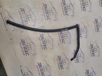 7l0839762d уплотнитель двери VW Touareg 2002-2010 2009