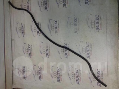3C0823723 уплотнитель капота VW Passat (B6) 2005-2010 2008