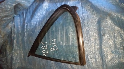 822634M400 стекло NISSAN SUNNY FB15