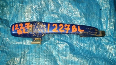 D35073410D ручка двери MAZDA DEMIO DY5W